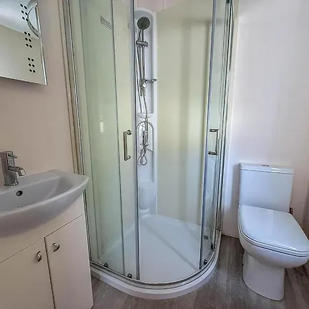 Luxury 6 Berth Lodge With Wifi At Broadland Sands In Suffolk Ref 20011Cv Hopton on Sea Exterior photo